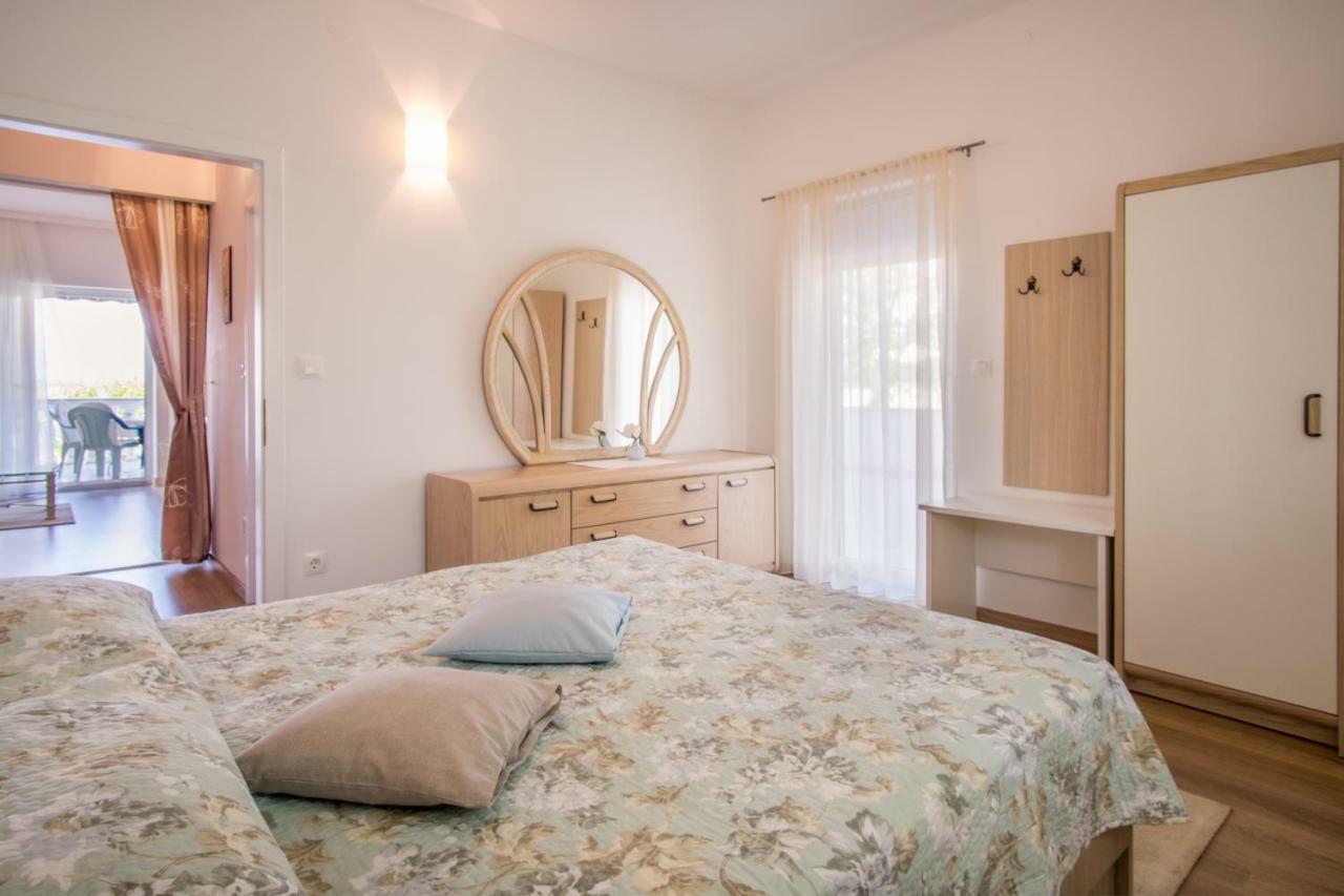 מאלינסקה Apartmani Dujmovic מראה חיצוני תמונה